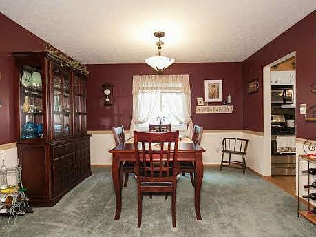 3rd image of 454 Langford Ct