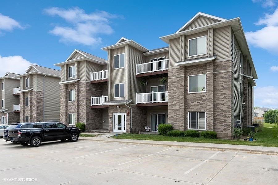 1st image of 285 Sadler Ln APT 301