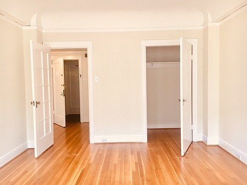1st image of 1935 Franklin St APT 405