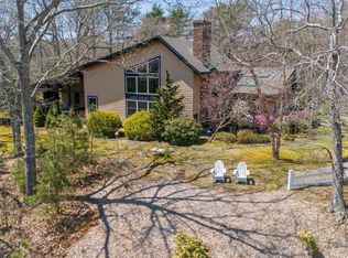 18 Edgewater Dr, Plymouth, MA 02360
