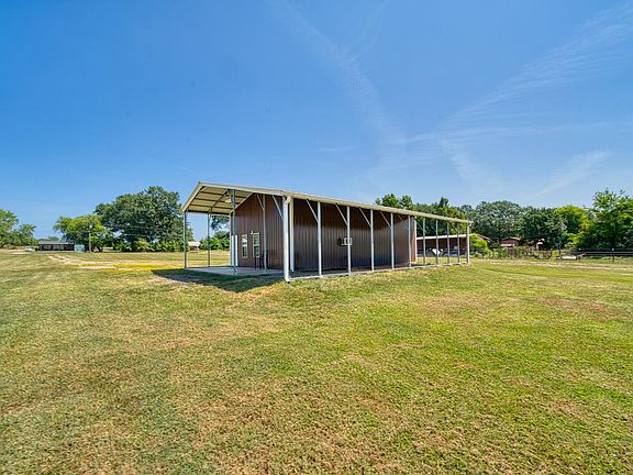 2nd image of 3324 Smelley Rd