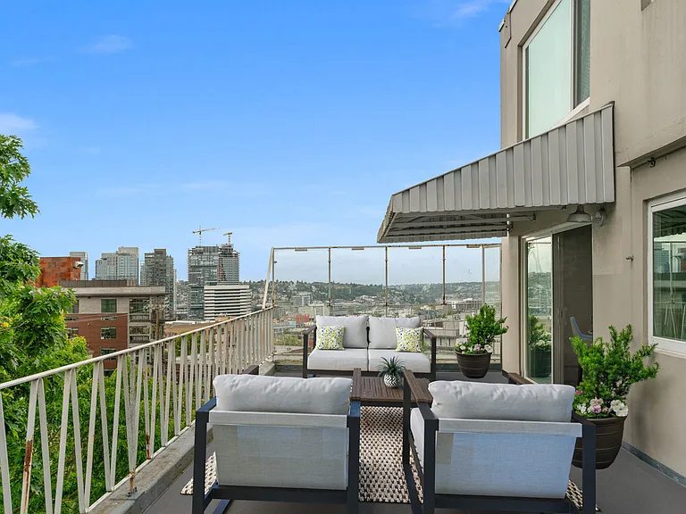 1200 Boylston Ave #900 — Photo 3