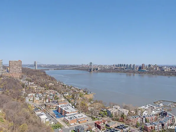 5 Horizon Rd #2506, Fort Lee, NJ 07024