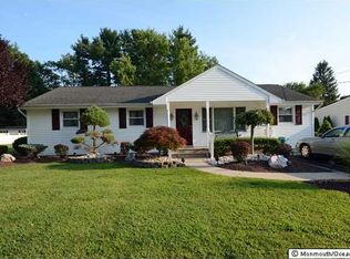 9 Kearney St, Farmingdale, NJ 07727