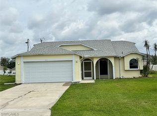 605 NW 10th Ter, Cape Coral, FL 33993