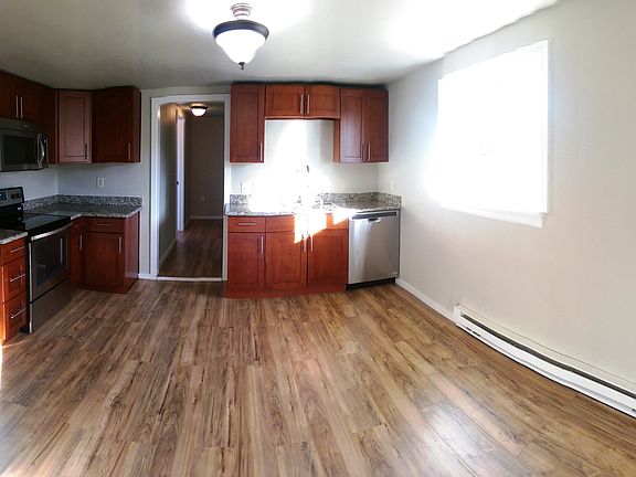2nd image of 1419 S Grant Ave