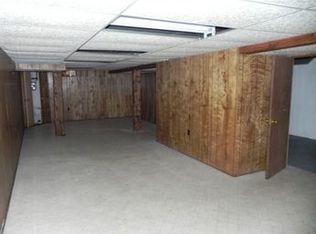 6489 Deering St, Garden City, MI