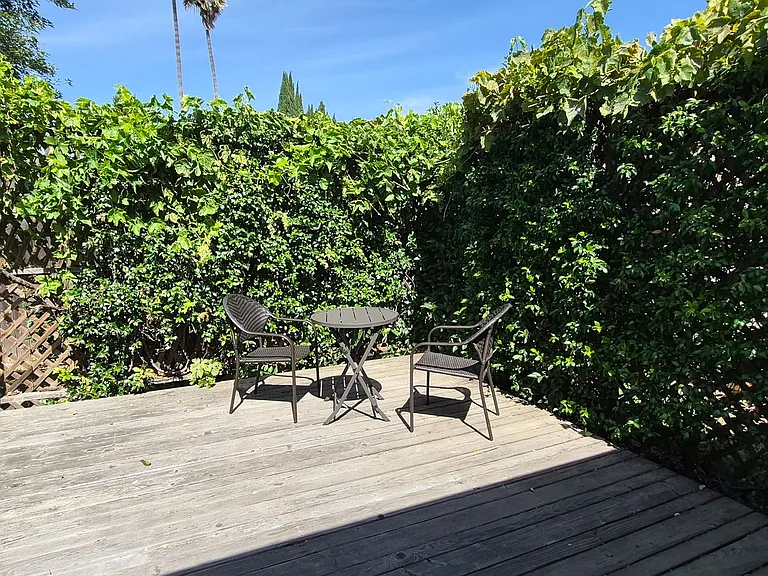 1121 Swallow Ln — Photo 32