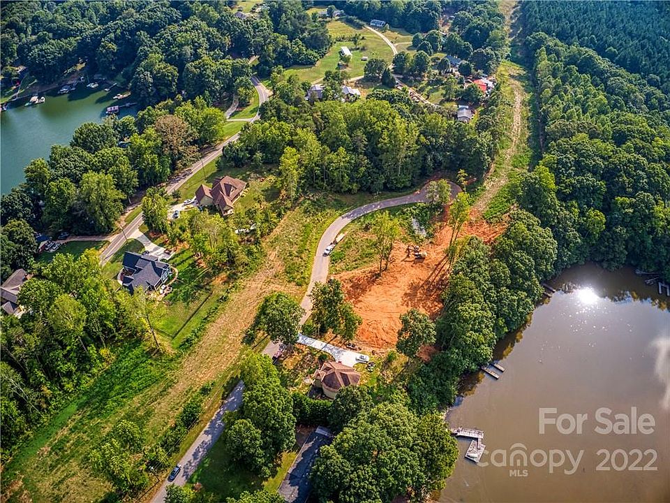 1st image of 2969 Bass Dr #15