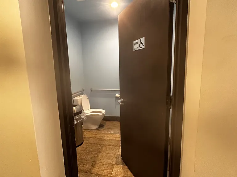42-60 Crescent St #4F — Photo 25