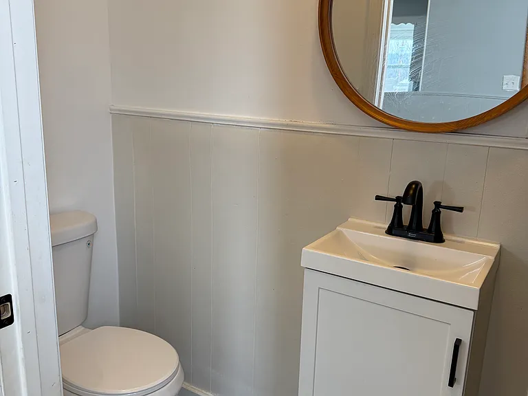 1221 S Main St — Photo 5