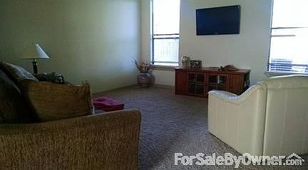 2nd image of 124 Corkwood St