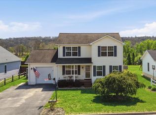 40 Village Dr, Capon Bridge, WV 26711