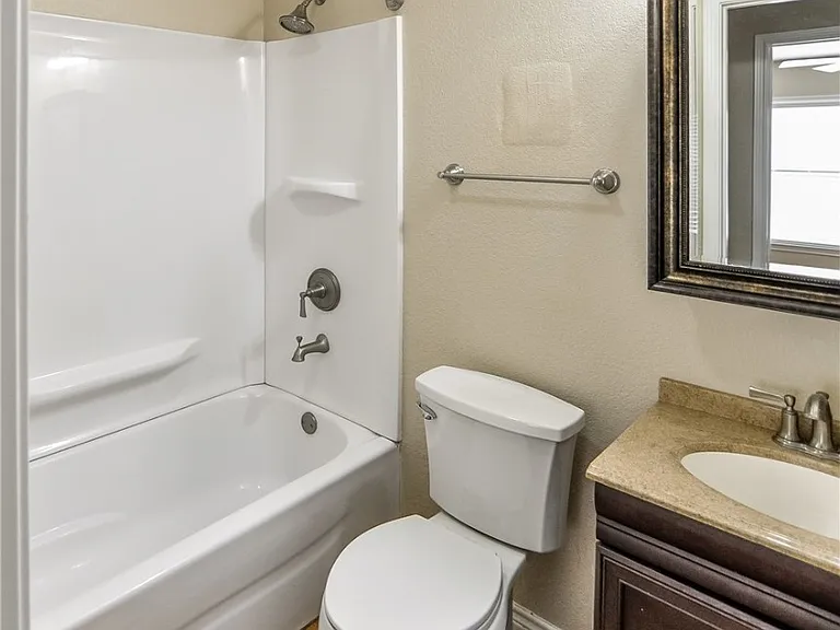 1506 Lemon Tree Ln — Photo 15