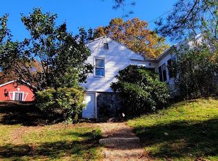 11 N Martin Rd, Amesbury, MA 01913