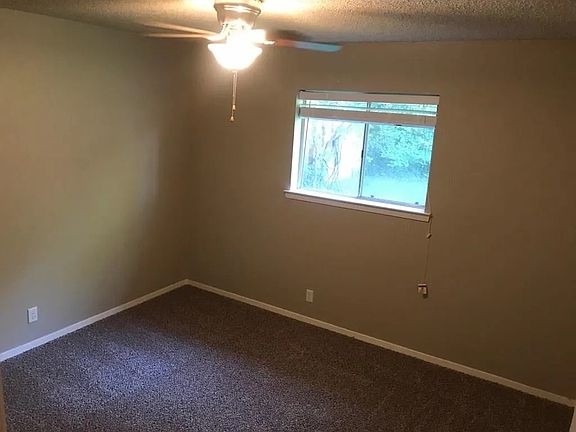 5th image of 1702 Wellington Ct
