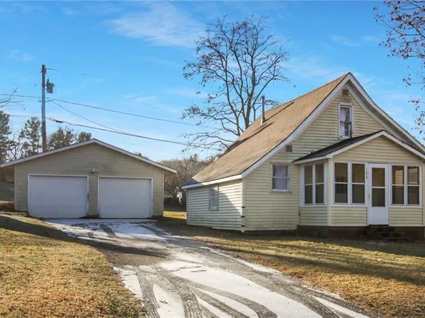 123 East Winter Avenue, Elmwood, WI 54740