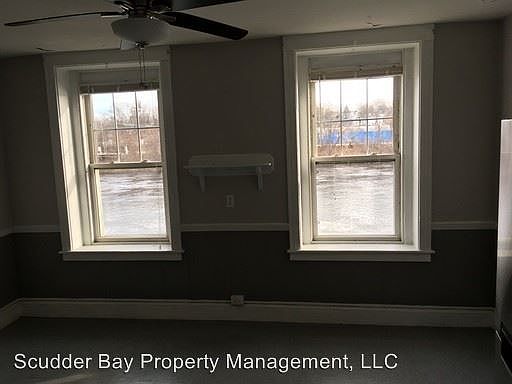 5th image of 104 River St #1065