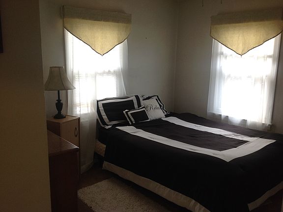 2nd image of 1508 W Ocean View Ave #4