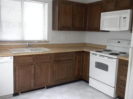 2nd image of 7211 Hastings Cir