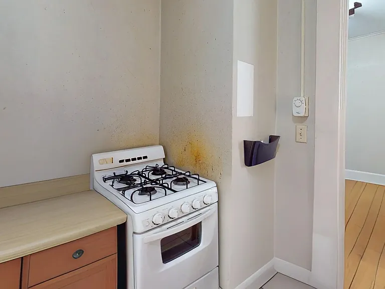 37 Franklin St #3 — Photo 5
