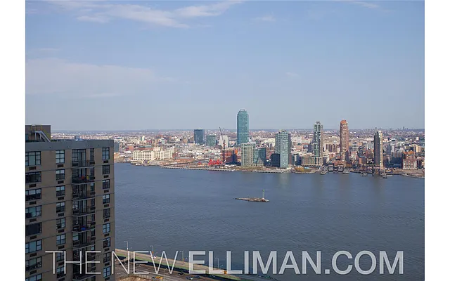 Sold by Douglas Elliman | media 25