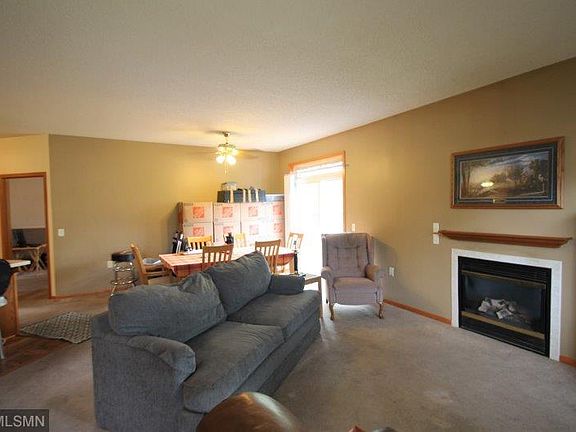 4th image of 1142 Crystal Pl W