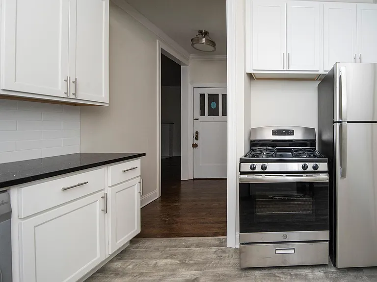 1130 Maple Ave #11322 — Photo 3