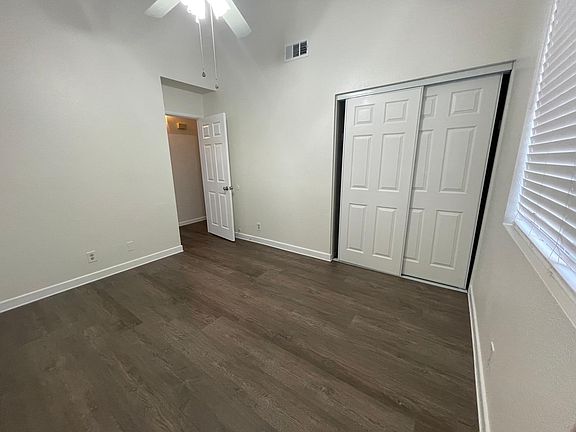 5th image of 2744 Edgewood Ct