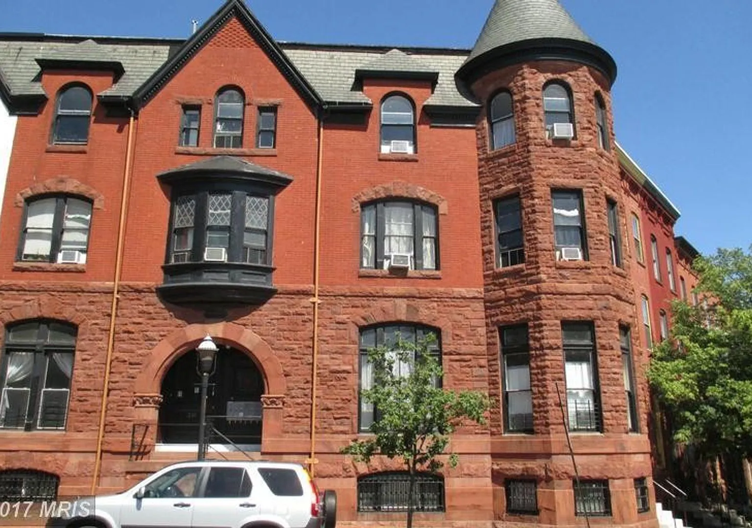 206 Laurens Street — Photo 1