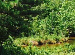 135 Troys Point, West End, NC 27376