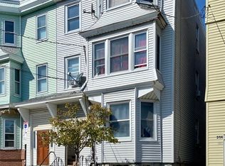 312 Princeton St FLOOR 3, Boston, MA 02128