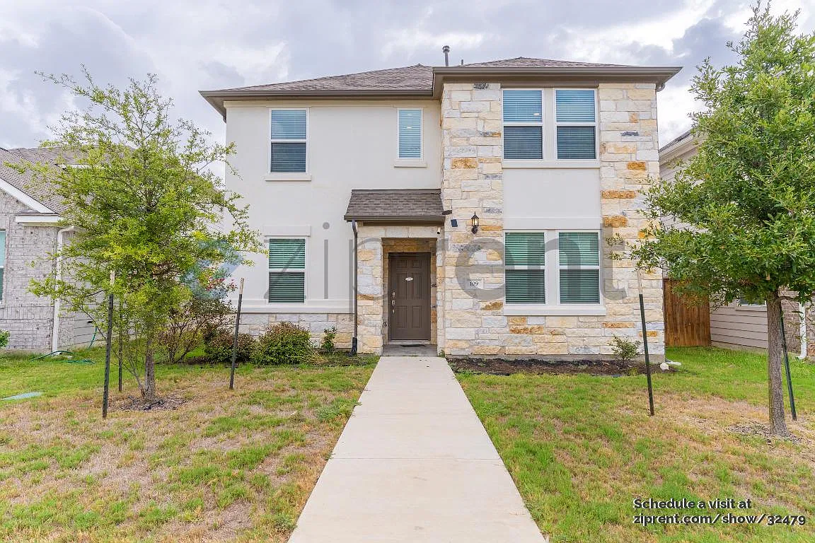 4 bed, 1937 sqft, $2,200 — Photo 1