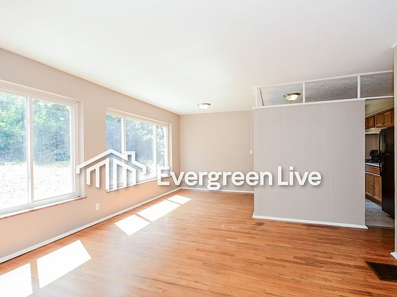 3rd image of 2020 Faywood Dr