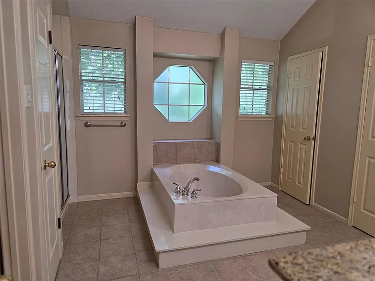 231 Needleleaf Ln — Photo 14