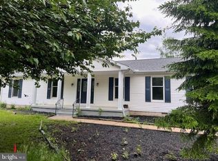7 Sparrow Cir, Bear, DE 19701