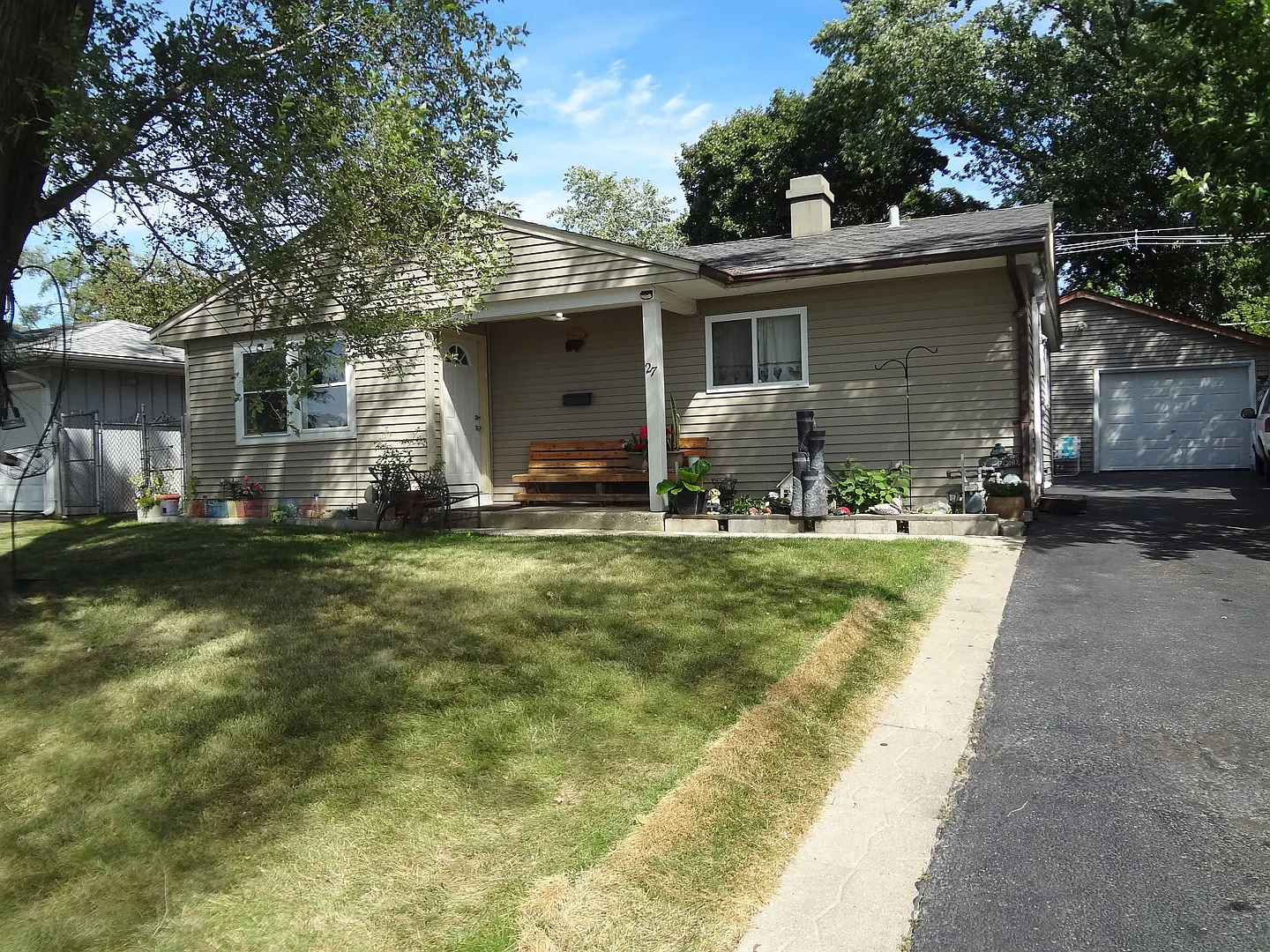 27 Pine St photo 1