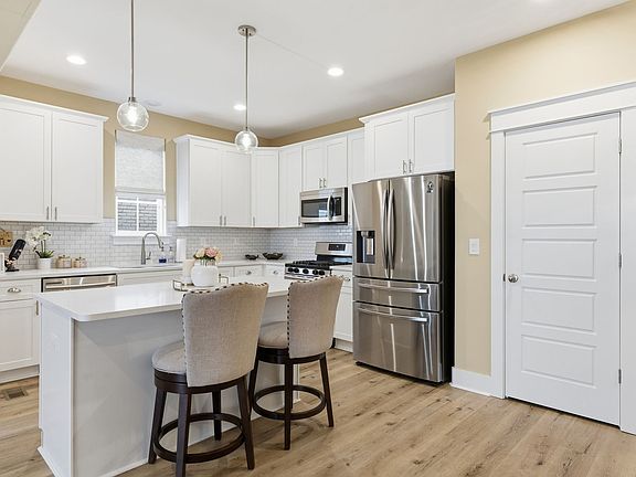 4th image of 7030 Westside Cir