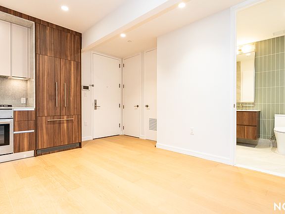 4th image of 636 Grand Ave Unit 103