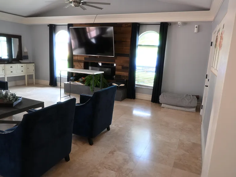 8721 Wiles Rd #305 — Photo 59