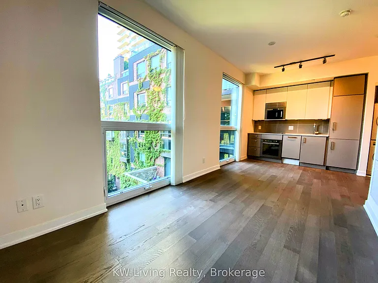 17 Dundonald St #406 — Photo 9