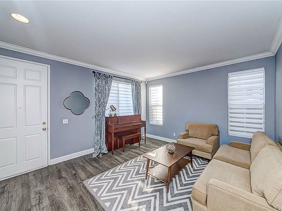 4th image of 16406 Glimmer Ct