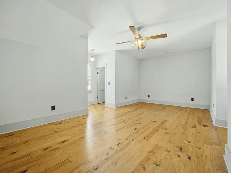 185 W Moreno St — Photo 30