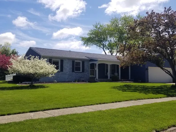 803 Hastings Ter, Valparaiso, IN 46383
