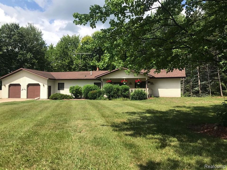 1200 W Sanilac Rd, Caro, MI 48723 Zillow