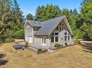 140 Red Robin Pl, Crescent City, CA 95531