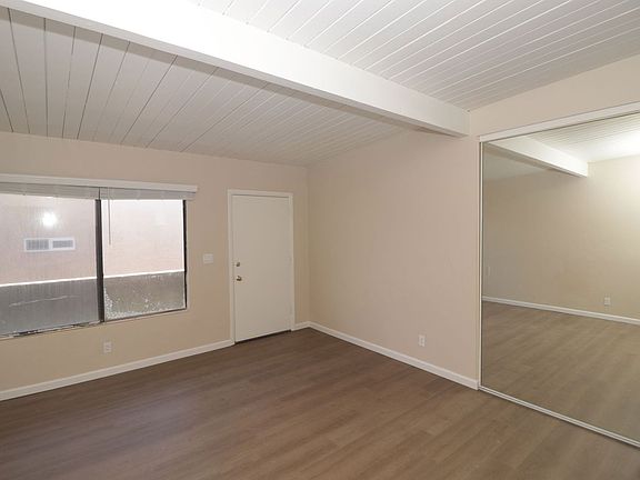 4th image of 2145 Spray St #6