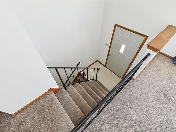 3rd image of 1416 N 8th Avenue Pl E