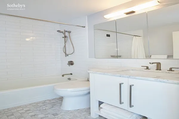 Rented by Sotheby's International Realty | media 9