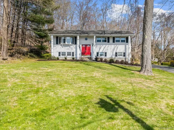 23 Indian Hill Road, New Fairfield, CT 06812